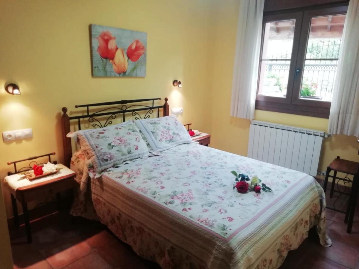Apartamentos Rurales La Vina Onís Esterno foto