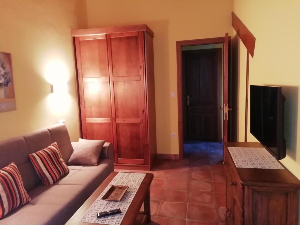 Apartamentos Rurales La Vina Onís Esterno foto