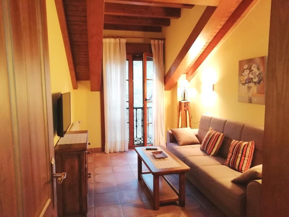 Apartamentos Rurales La Vina Onís Esterno foto