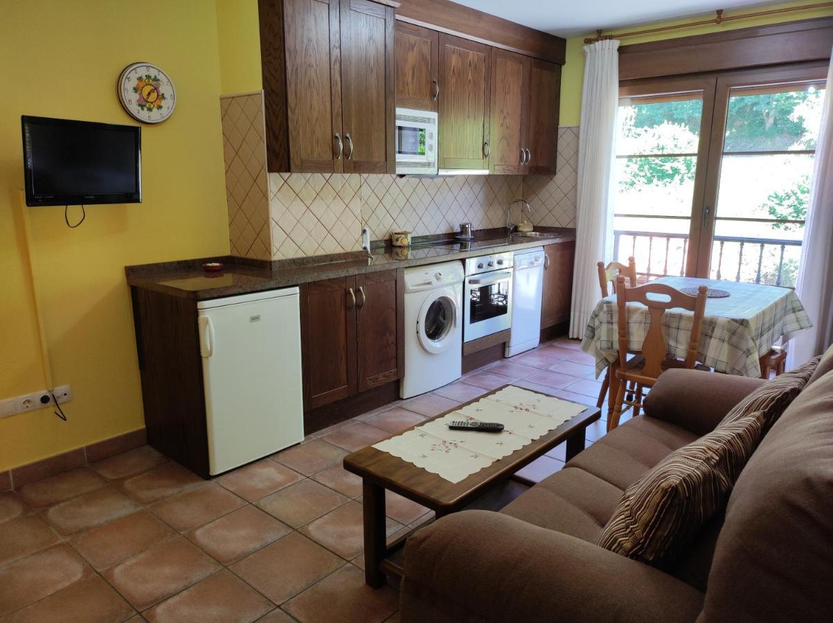Apartamentos Rurales La Vina Onís Esterno foto