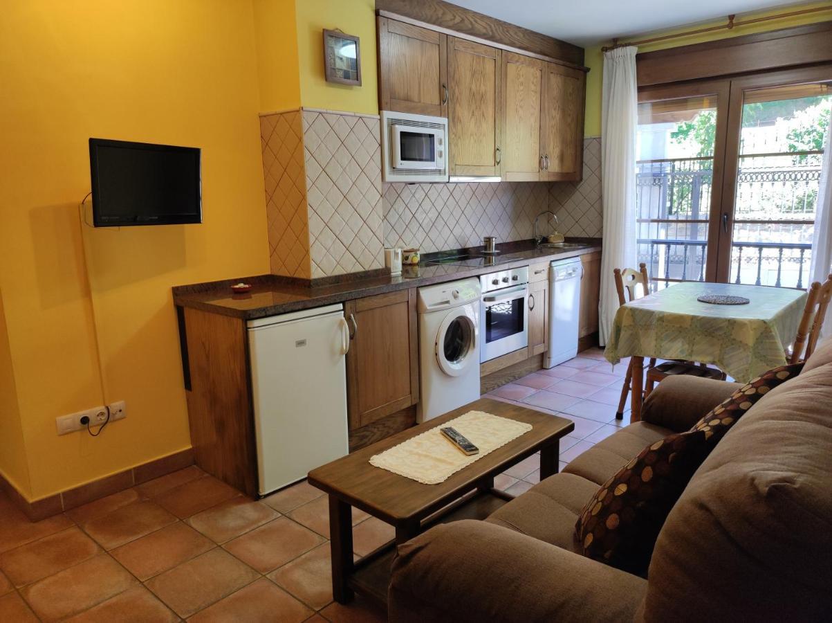 Apartamentos Rurales La Vina Onís Esterno foto
