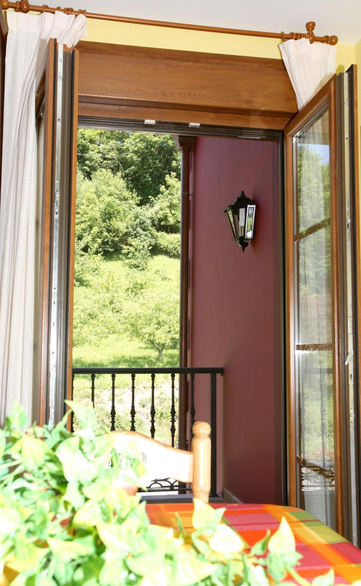 Apartamentos Rurales La Vina Onís Esterno foto