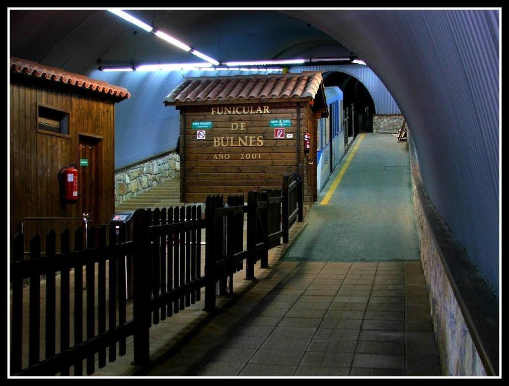 Apartamentos Rurales La Vina Onís Esterno foto